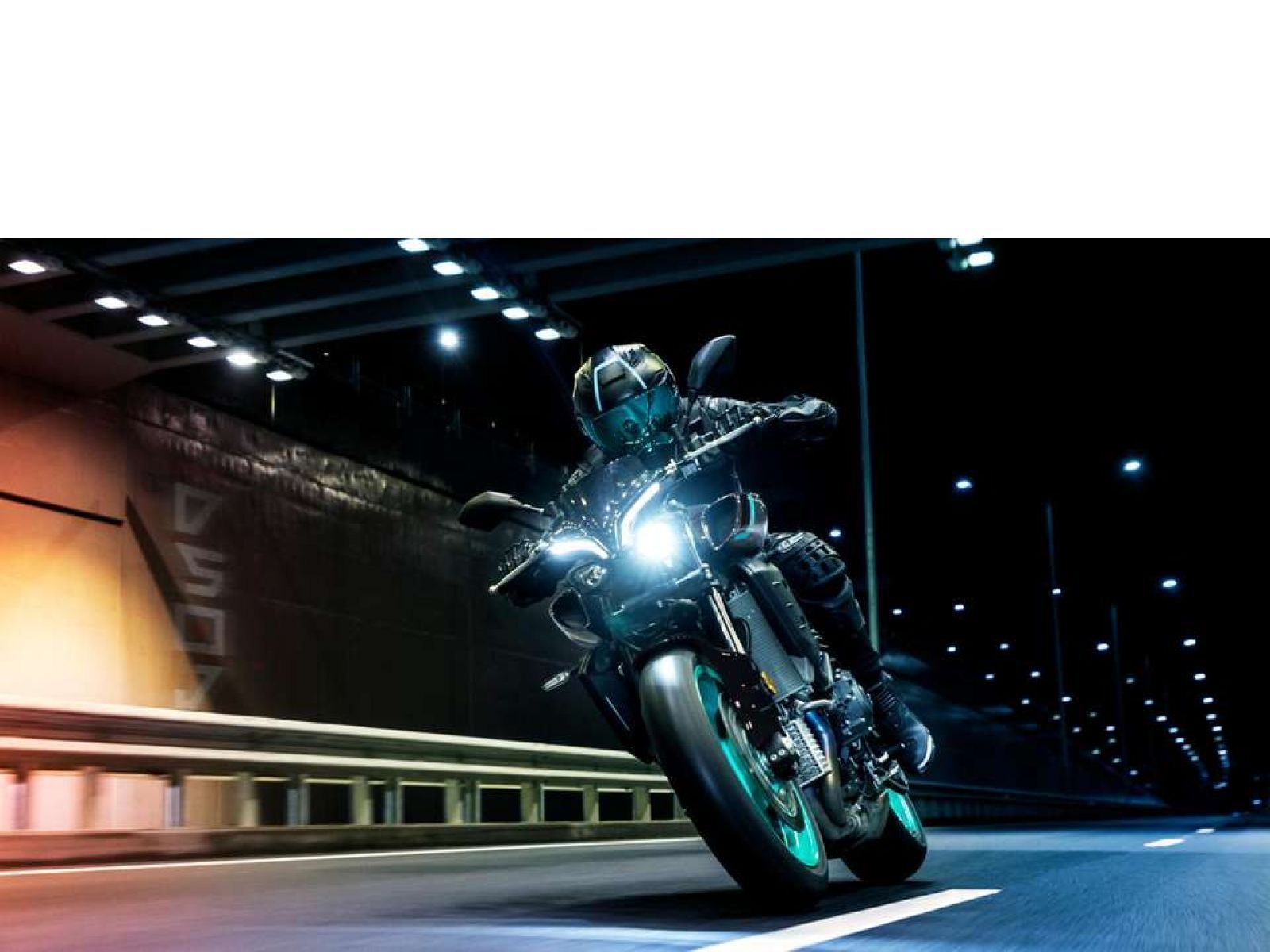 Мотоцикл YAMAHA MT-10 (Midnight Cyan) 2024